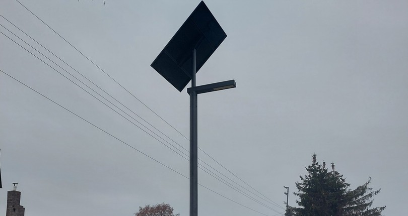 Kolejne lampy już świecą