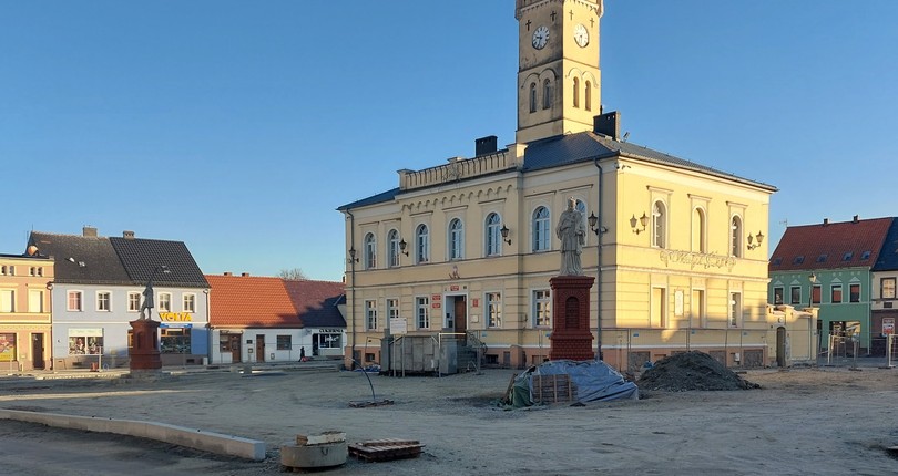 Została  podpisana  umowa na dokończenie realizacji zadania dotyczącego przebudowy krobskiego rynku